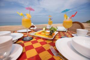 Makanan di atau berdekatan hotel
