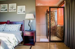 African Safari Lodge客房内的一张或多张床位