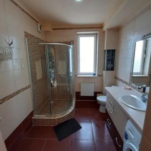 Ett badrum på Villa Costa