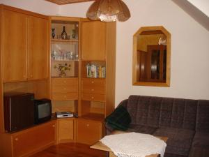 Зона вітальні в Apartment Janschitz Gundersheim