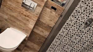 Kúpeľňa v ubytovaní APARTAMENT CENTRUM PARK ul WASZYNGTONA + 26 fotografií