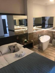 Ett badrum på Hotel Centrum