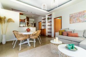 Molho 2BR for 6 guests tesisinde bir oturma alanı