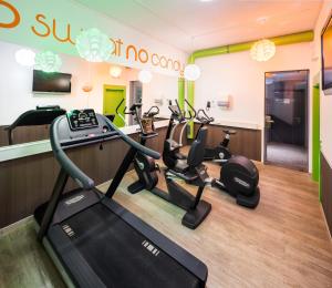 Fitness centrum a/nebo fitness zařízení v ubytování Occidental Praha + 33 fotografií