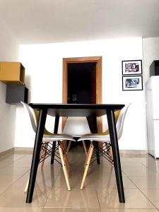 TV a/nebo společenská místnost v ubytování Apartamentos Élite - Art Collection - Pablo