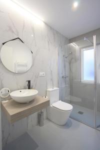 Koupelna v ubytování Stunning Apartment for 8 people in Salamanca City by Batuecas