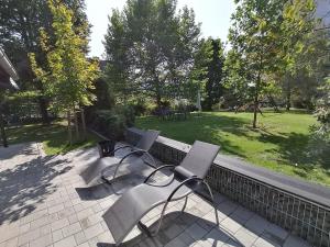 Ogród w obiekcie City Apartment Vasiri