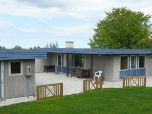 Gallery image of Two-Bedroom Holiday home in Glesborg 8 in Bønnerup
