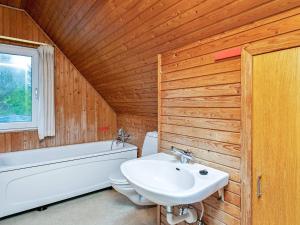 Fotografie z fotogalerie ubytování 16 person holiday home in Vestervig v destinaci Vestervig