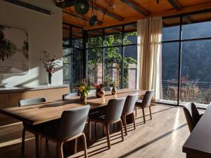 瑞诗凯诗Taj Rishikesh Resort & Spa Uttarakhand的相册照片