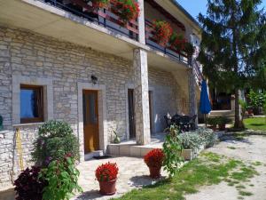 Fotografie z fotogalerie ubytování Holiday Home in Šajini with Pool near Beach v destinaci Šajini
