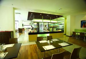 Restaurace v ubytování The Jerai Hotel Alor Star