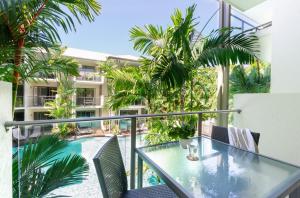 Shantara Resort Port Douglas - Adults Only Retreat的阳台或露台