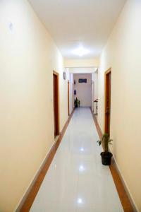 Φωτογραφία από το άλμπουμ του Hotel Avlokan - Near Kainchi Dham Mandir σε Bhowāli