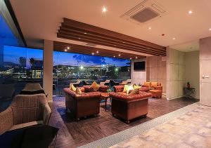 Χώρος καθιστικού στο Hotel Fuse Rayong