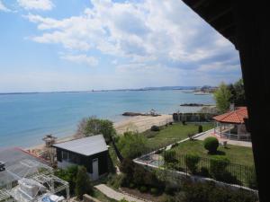 a view of the water from a house at Top Complex in Sveti Vlas