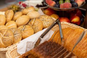 Jedlo v ubytovaní bed & breakfast alebo blízkom okolí