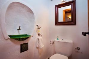 Ein Badezimmer in der Unterkunft Finca Gloria by Sealand Villas