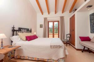 Kép Villa La Cala by Sealand Villas szállásáról Cala de Sant Vicencben a galériában Még 19 kép