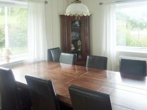 Gallery image of Four-Bedroom Holiday home in Bygstad 1 in Bygstad