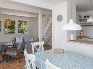 Gallery image of Three-Bedroom Holiday home in Ebeltoft 4 in Ebeltoft