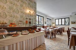 Restaurace v ubytování Astor Hotel