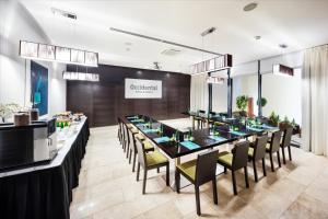Reštaurácia alebo iné gastronomické zariadenie v ubytovaní Occidental Praha Five