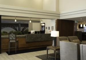Posezení v ubytování Staybridge Suites Toronto - Vaughan South by IHG