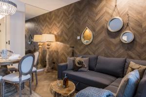 Posezení v ubytování POD SKOCZNIA SPA Zakopane
