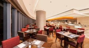 Restorāns vai citas vietas, kur ieturēt maltīti, naktsmītnē Crowne Plaza Macau, an IHG Hotel