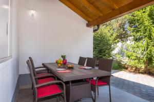 Zahrada ubytování Apartmani Vesna