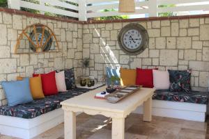 Afbeelding uit fotogalerij van Villamer Alaçatı in Alacati