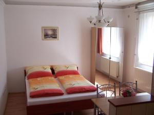 Posteľ alebo postele v izbe v ubytovaní Akacia Apartment - FREE INSIDE PARKING, 2 bedrooms, garden, next to centre