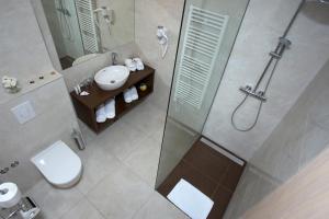 Ένα μπάνιο στο Hotel Rotondo