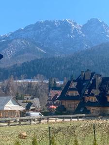 Výhľad na hory alebo výhľad na hory priamo z apartmánu