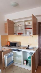 Kuchyňa alebo kuchynka v ubytovaní Apartmány 33 a 8 AD Kamzík Donovaly