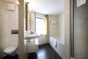 Koupelna v ubytování Hotel Hoffmeister