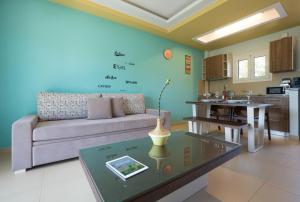 Kuchyň nebo kuchyňský kout v ubytování Ionion Beach Apartment Hotel & Spa
