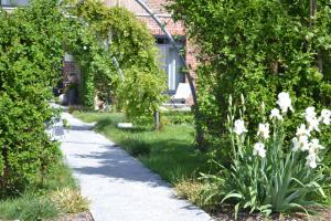 Zahrada ubytování Chambres D´Hôtes Herbes Folles