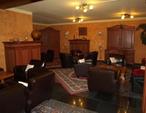 Posezení v ubytování WEST Hotel an der Sächsischen Weinstrasse