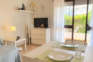 Μια τηλεόραση ή/και κέντρο ψυχαγωγίας στο LovelyStay - Lovely Algarvian Escape +3 φωτογραφίες