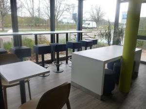 Posezení v ubytování Ibis budget Dunkerque Grande Synthe