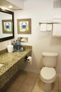 Ein Badezimmer in der Unterkunft Surf Side Hotel