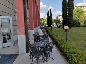 Vonkajšia záhrada v ubytovaní Charme Hotel