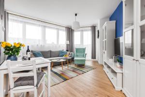 Posedenie v ubytovaní GoodHome - Sea Towers Apartment