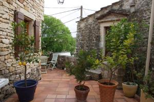 Zahrada ubytování Chambres d´Hôtes Prieuré d'Orniols + 13 fotografií