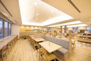 Restoran ili neka druga zalogajnica u objektu Richmond Hotel Yamagata Ekimae