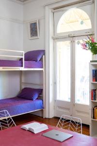 Postel nebo postele na pokoji v ubytování Original Backpackers + 37 fotografií