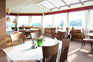Hotel Haberl - Attersee的休息区