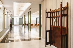 a room with a wooden floor and wooden walls at Oriente Atiram in Barcelona